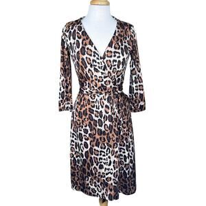 Diane von Furstenberg Women’s Silk Animal Print Midi Wrap Dress Size 8 EUC
